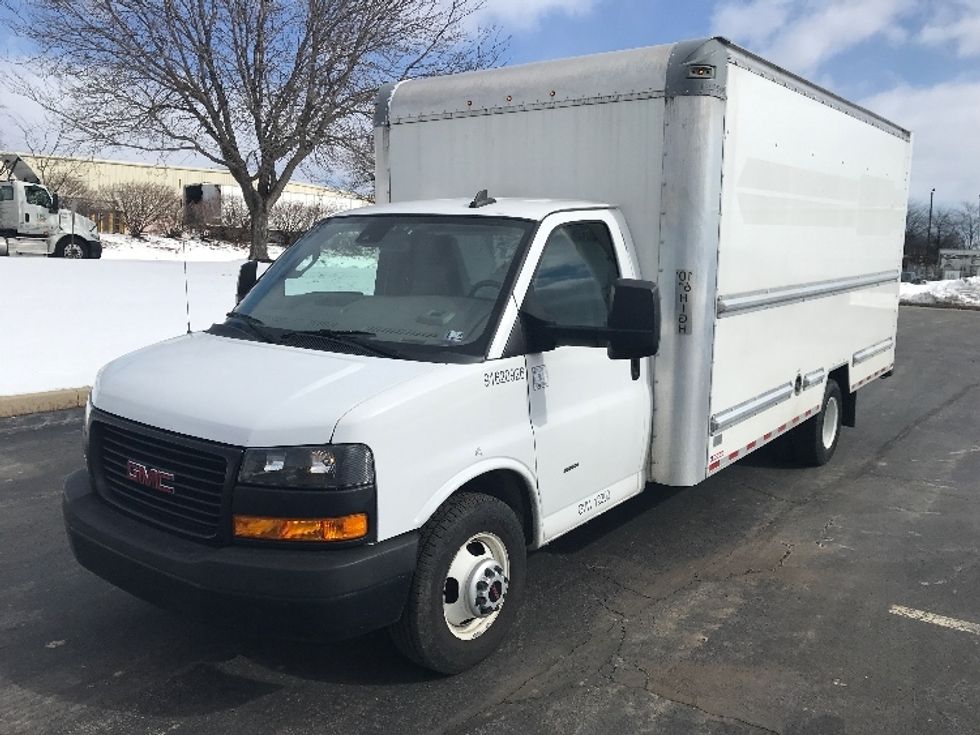 Light Duty Box Truck-Light and Medium Duty Trucks-GMC-2021-Savana G33903-Allentown-PA-64,421\n\t\tmiles-$ 32,500 - Image 3