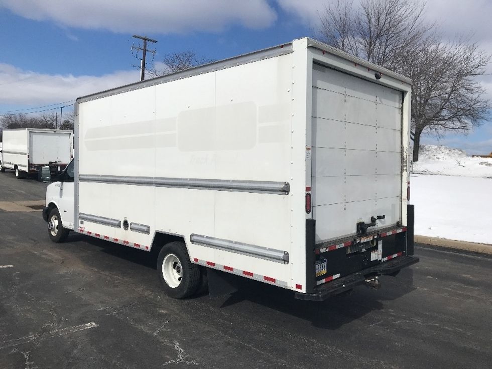 Light Duty Box Truck-Light and Medium Duty Trucks-GMC-2021-Savana G33903-Allentown-PA-64,421\n\t\tmiles-$ 32,500 - Image 6