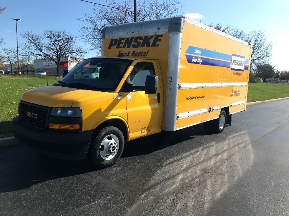 Light Duty Box Truck-Light and Medium Duty Trucks-GMC-2021-Savana G33903-Allentown-PA-91,918\n\t\tmiles-$ 26,250 - Image 3