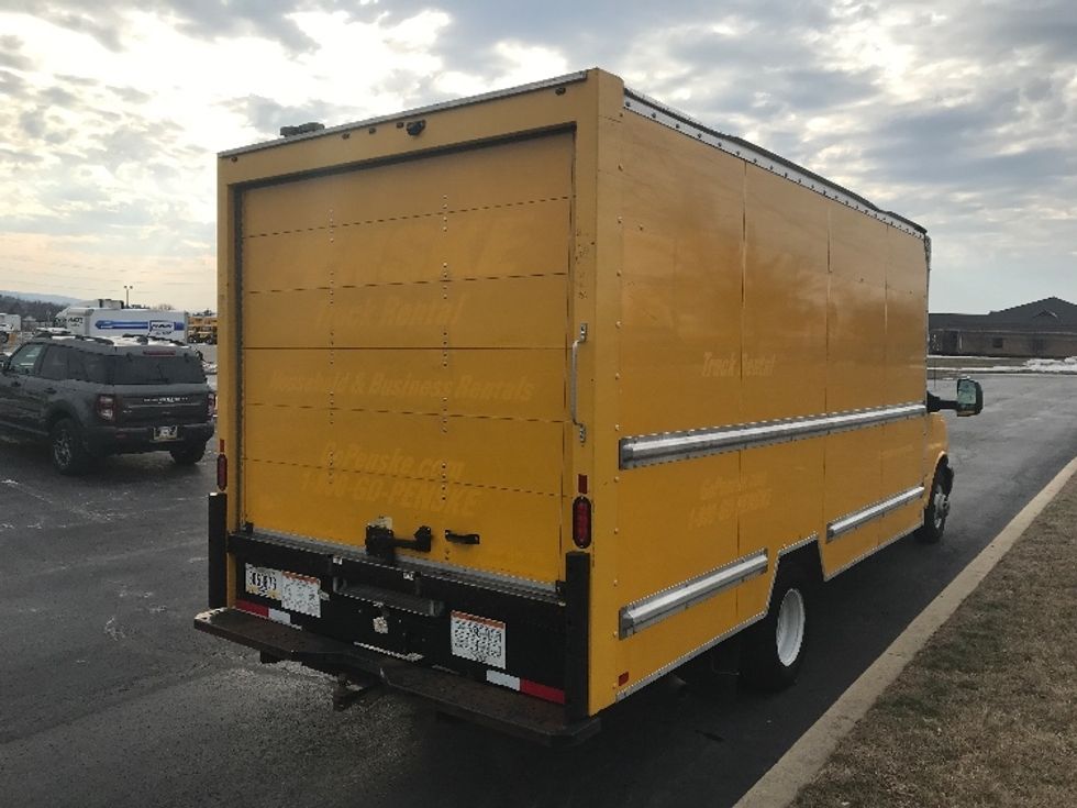 Light Duty Box Truck-Light and Medium Duty Trucks-GMC-2021-Savana G33903-Allentown-PA-99,046\n\t\tmiles-$ 25,750 - Image 13