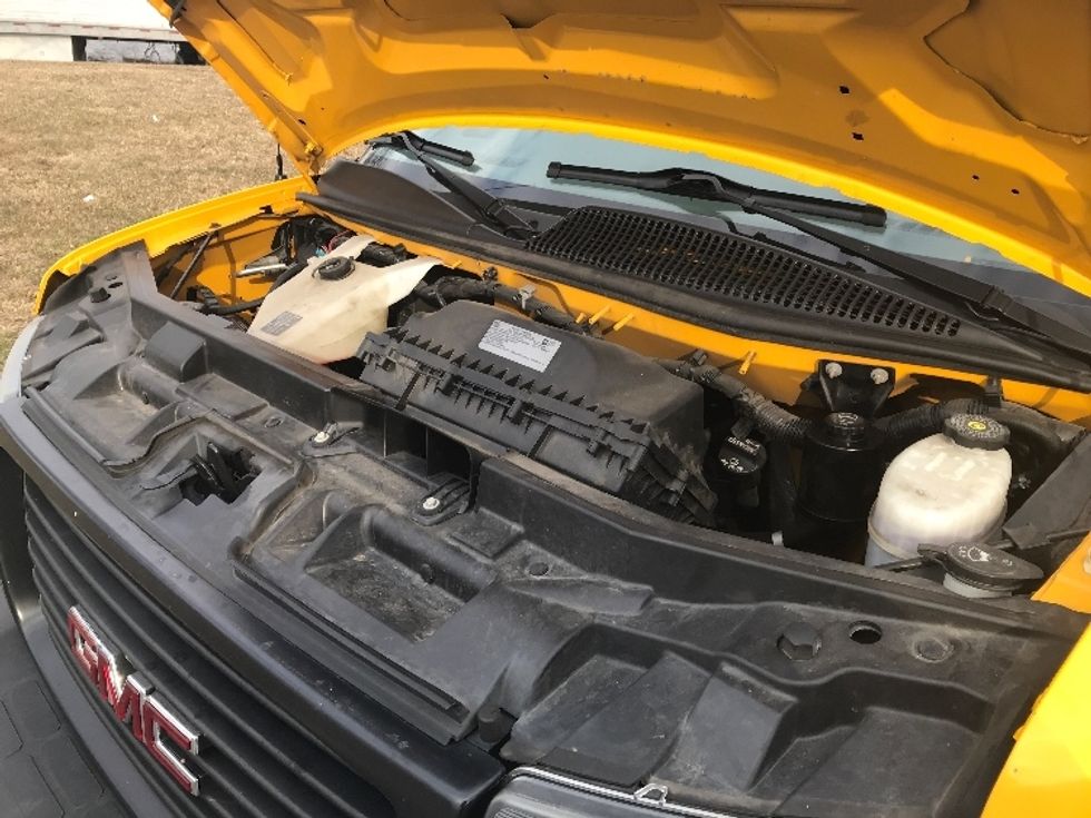 Light Duty Box Truck-Light and Medium Duty Trucks-GMC-2021-Savana G33903-Allentown-PA-99,046\n\t\tmiles-$ 25,750 - Image 23