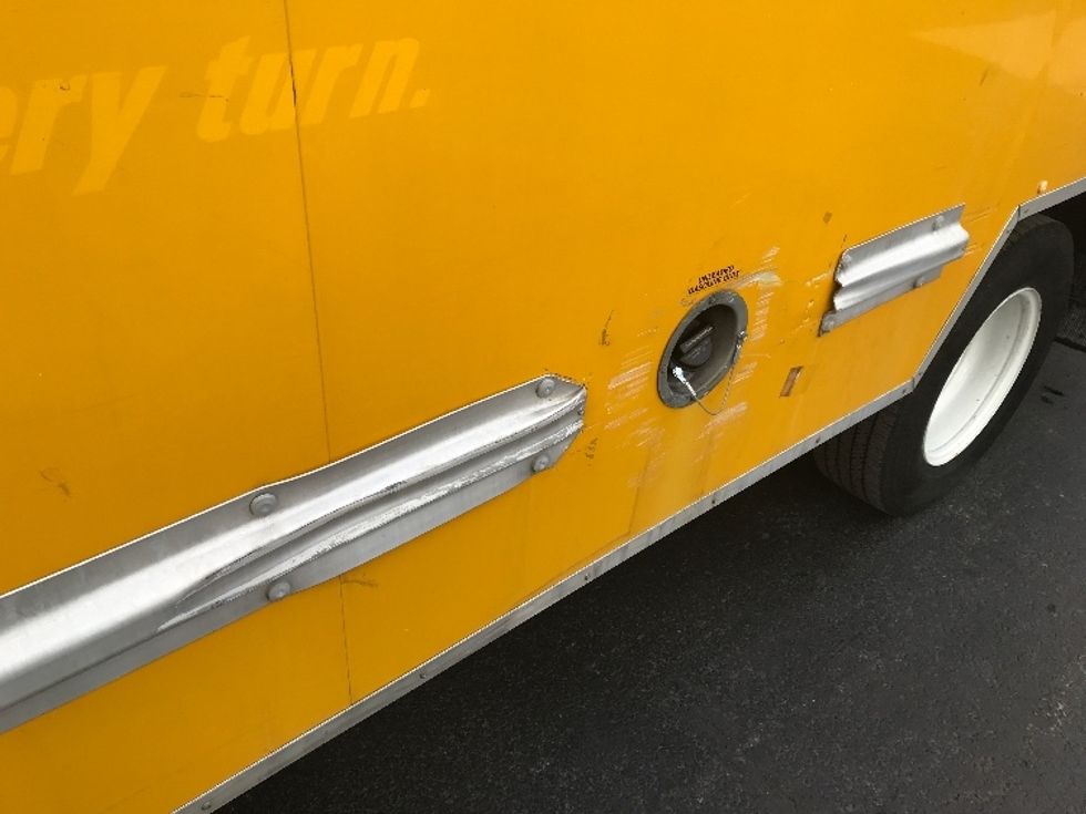 Light Duty Box Truck-Light and Medium Duty Trucks-GMC-2021-Savana G33903-Allentown-PA-99,046\n\t\tmiles-$ 25,750 - Image 25