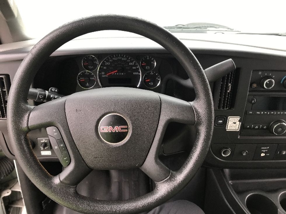 Light Duty Box Truck-Light and Medium Duty Trucks-GMC-2021-Savana G33903-Anaheim-CA-104,570\n\t\tmiles-$ 30,000 - Image 18