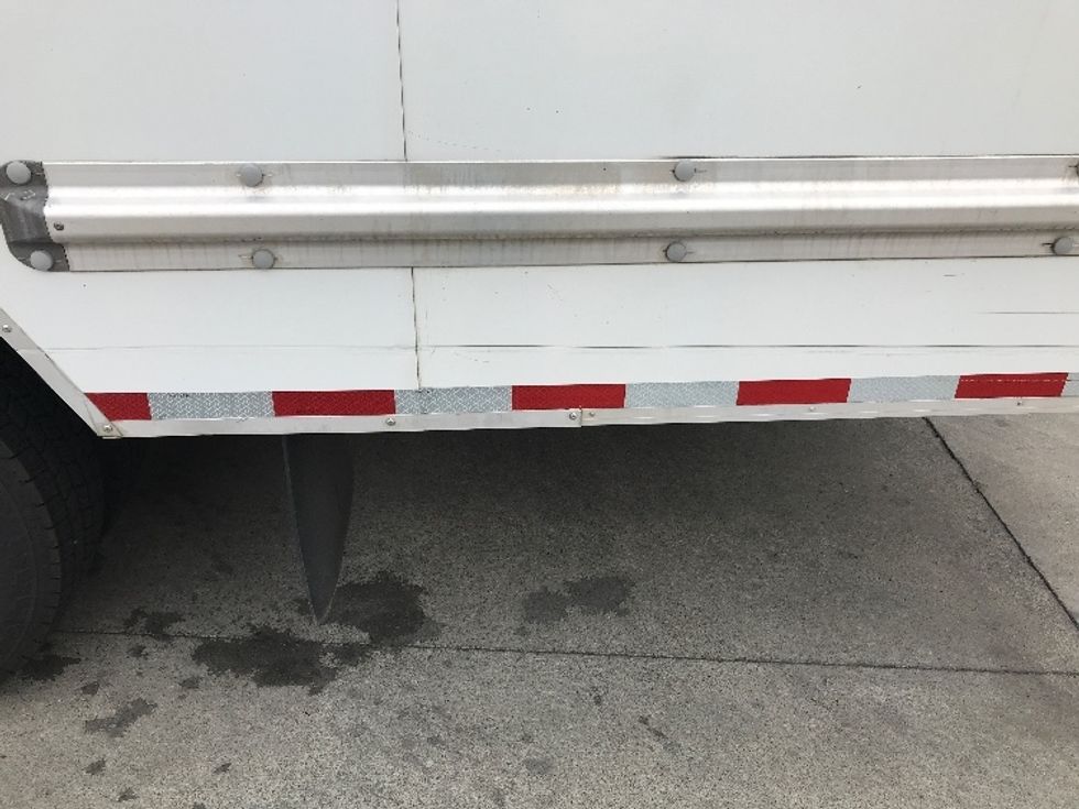 Light Duty Box Truck-Light and Medium Duty Trucks-GMC-2021-Savana G33903-Anaheim-CA-104,570\n\t\tmiles-$ 30,000 - Image 27