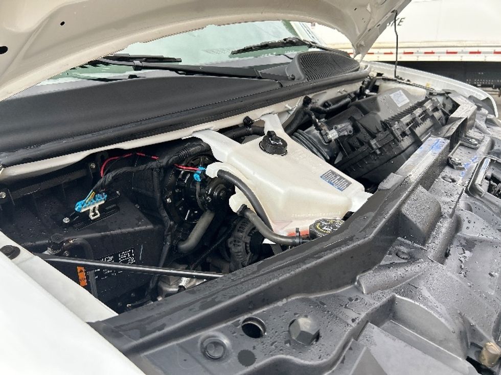 Light Duty Box Truck-Light and Medium Duty Trucks-GMC-2021-Savana G33903-Anderson-SC-100,116\n\t\tmiles-$ 31,250 - Image 22