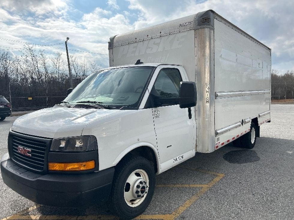 Light Duty Box Truck-Light and Medium Duty Trucks-GMC-2021-Savana G33903-Anderson-SC-100,116\n\t\tmiles-$ 31,250 - Image 3
