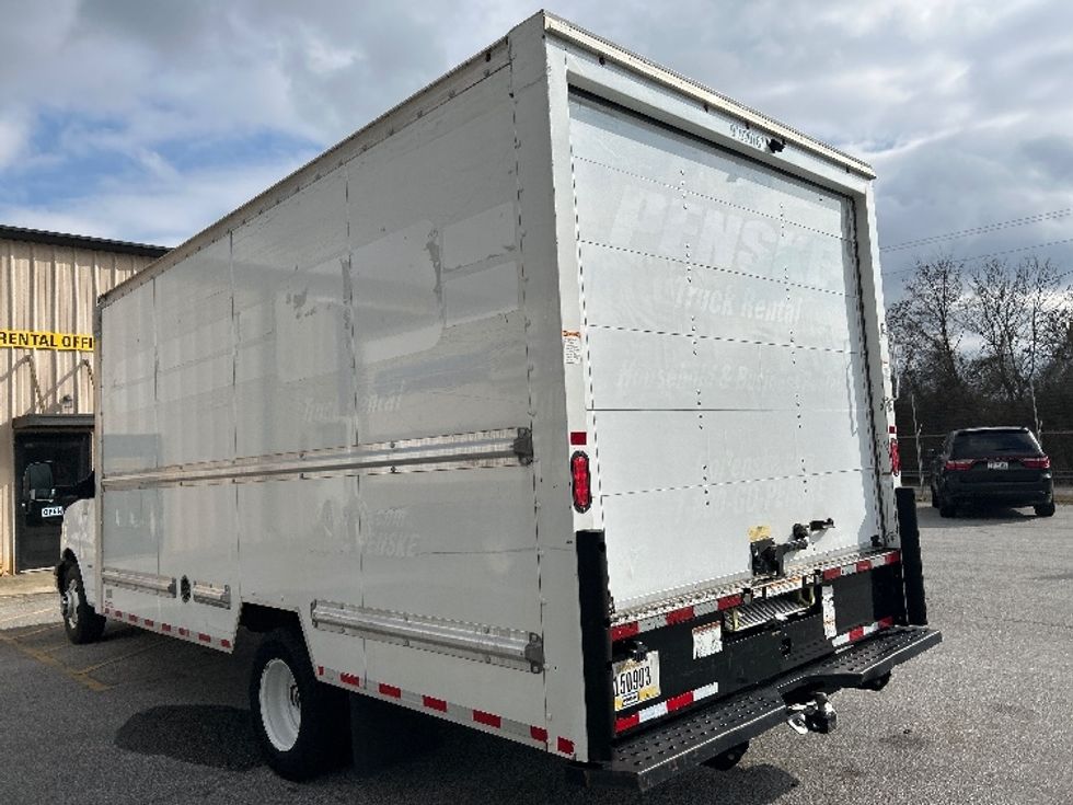 Light Duty Box Truck-Light and Medium Duty Trucks-GMC-2021-Savana G33903-Anderson-SC-100,116\n\t\tmiles-$ 31,250 - Image 6