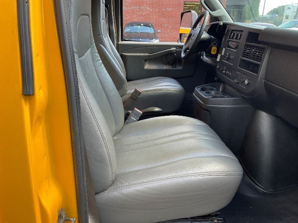 Light Duty Box Truck-Light and Medium Duty Trucks-GMC-2021-Savana G33903-Anderson-SC-103,700\n\t\tmiles-$ 27,750 - Image 22