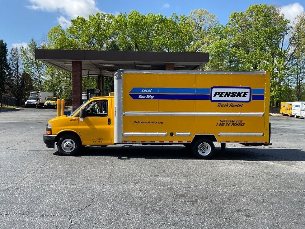 Light Duty Box Truck-Light and Medium Duty Trucks-GMC-2021-Savana G33903-Anderson-SC-103,700\n\t\tmiles-$ 27,750 - Image 4