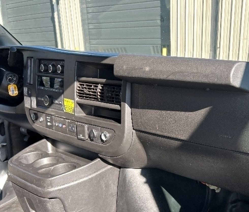 Light Duty Box Truck-Light and Medium Duty Trucks-GMC-2021-Savana G33903-Anderson-SC-110,727\n\t\tmiles-$ 30,000 - Image 19