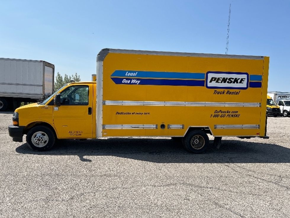 Light Duty Box Truck-Light and Medium Duty Trucks-GMC-2021-Savana G33903-Anderson-SC-84,691\n\t\tmiles-$ 28,250 - Image 4