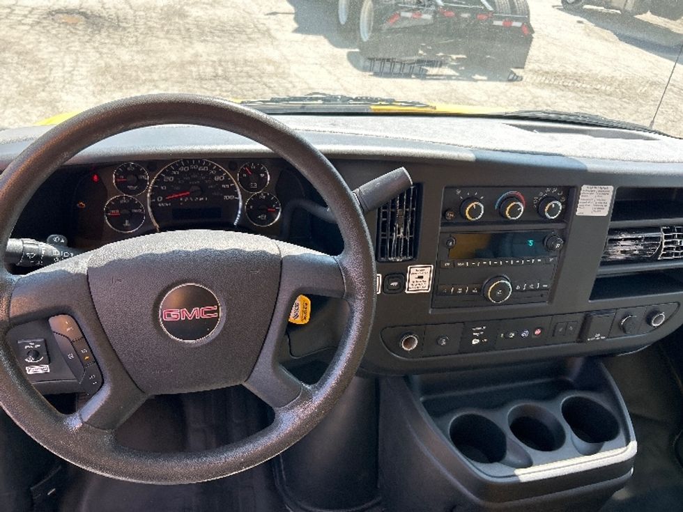 Light Duty Box Truck-Light and Medium Duty Trucks-GMC-2021-Savana G33903-Anderson-SC-88,641\n\t\tmiles-$ 27,250 - Image 16