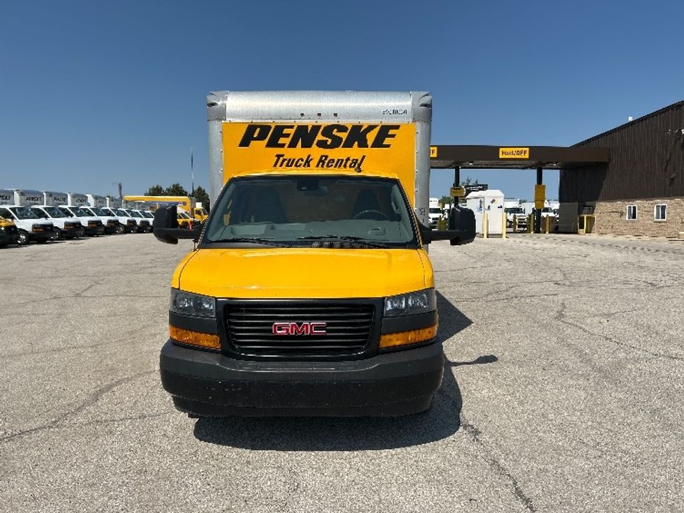 Light Duty Box Truck-Light and Medium Duty Trucks-GMC-2021-Savana G33903-Anderson-SC-88,641\n\t\tmiles-$ 29,500 - Image 2