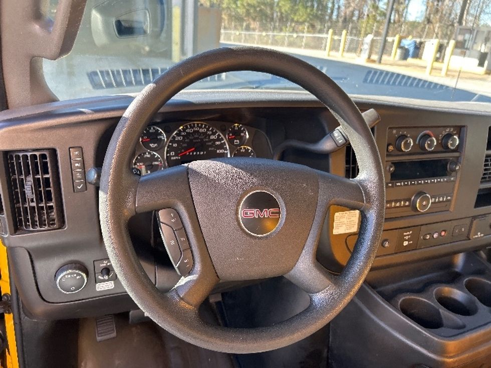 Light Duty Box Truck-Light and Medium Duty Trucks-GMC-2021-Savana G33903-Anderson-SC-89,443\n\t\tmiles-$ 29,500 - Image 17