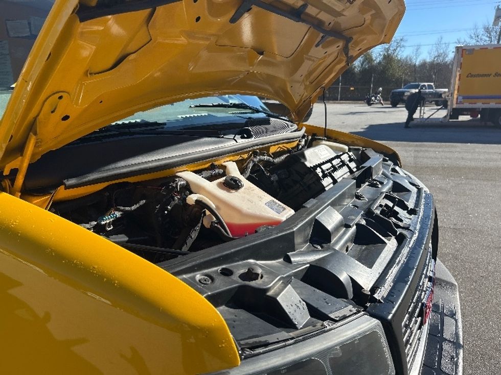 Light Duty Box Truck-Light and Medium Duty Trucks-GMC-2021-Savana G33903-Anderson-SC-89,443\n\t\tmiles-$ 29,500 - Image 22