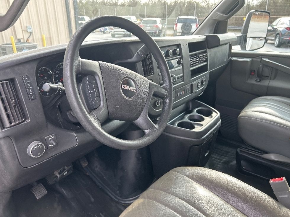 Light Duty Box Truck-Light and Medium Duty Trucks-GMC-2021-Savana G33903-Anderson-SC-91,521\n\t\tmiles-$ 32,250 - Image 16