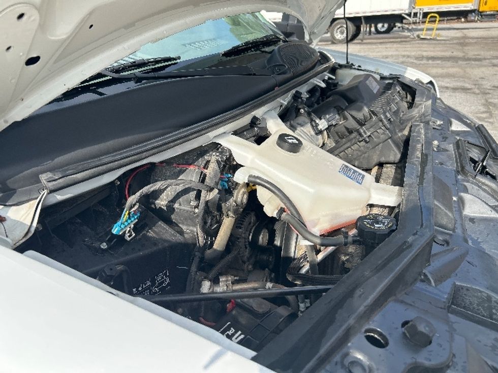 Light Duty Box Truck-Light and Medium Duty Trucks-GMC-2021-Savana G33903-Anderson-SC-91,521\n\t\tmiles-$ 32,250 - Image 22