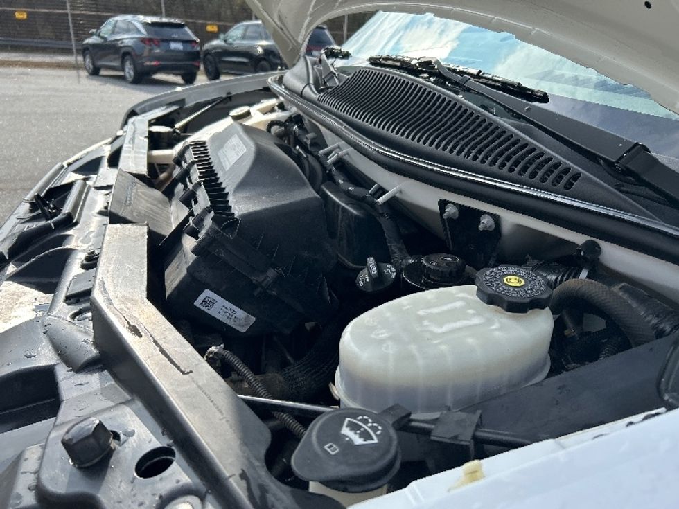 Light Duty Box Truck-Light and Medium Duty Trucks-GMC-2021-Savana G33903-Anderson-SC-91,521\n\t\tmiles-$ 32,250 - Image 23