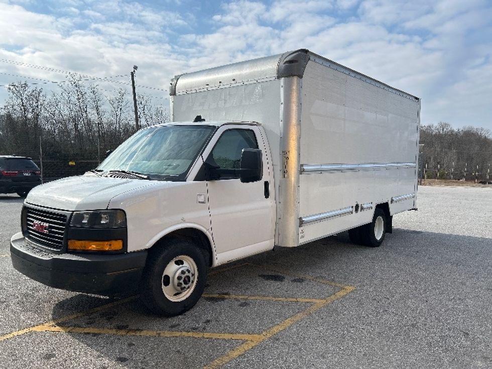 Light Duty Box Truck-Light and Medium Duty Trucks-GMC-2021-Savana G33903-Anderson-SC-91,521\n\t\tmiles-$ 32,250 - Image 3