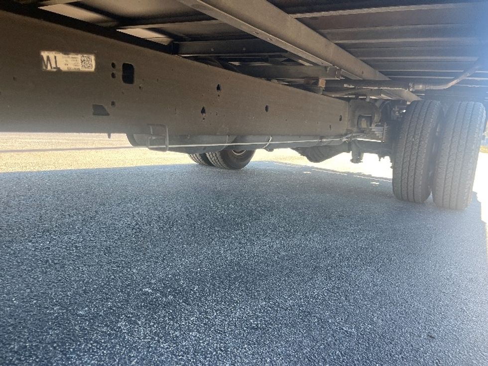 Light Duty Box Truck-Light and Medium Duty Trucks-GMC-2021-Savana G33903-Apopka-FL-100,920\n\t\tmiles-$ 27,500 - Image 5