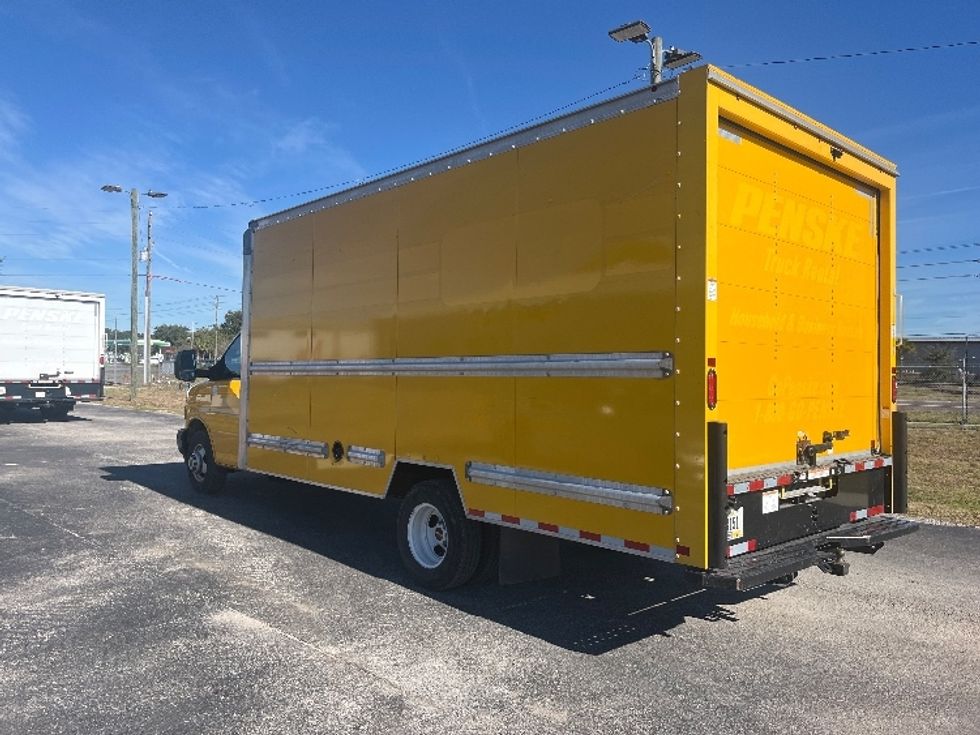 Light Duty Box Truck-Light and Medium Duty Trucks-GMC-2021-Savana G33903-Apopka-FL-100,920\n\t\tmiles-$ 27,500 - Image 6