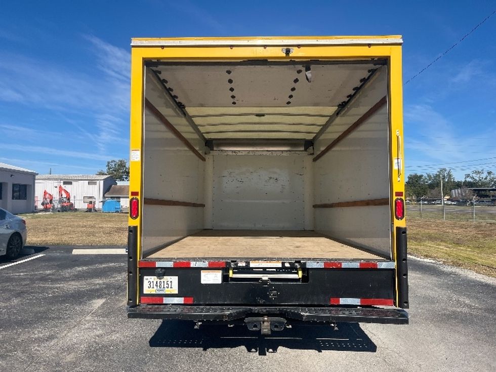 Light Duty Box Truck-Light and Medium Duty Trucks-GMC-2021-Savana G33903-Apopka-FL-100,920\n\t\tmiles-$ 27,500 - Image 8