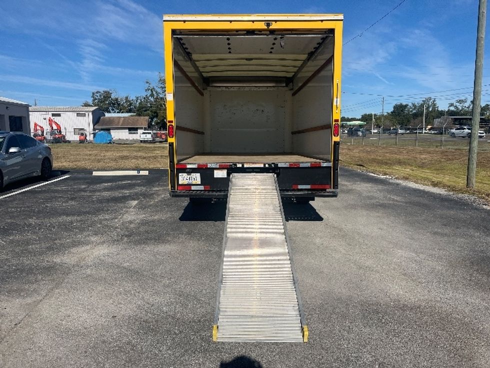 Light Duty Box Truck-Light and Medium Duty Trucks-GMC-2021-Savana G33903-Apopka-FL-100,920\n\t\tmiles-$ 27,500 - Image 9