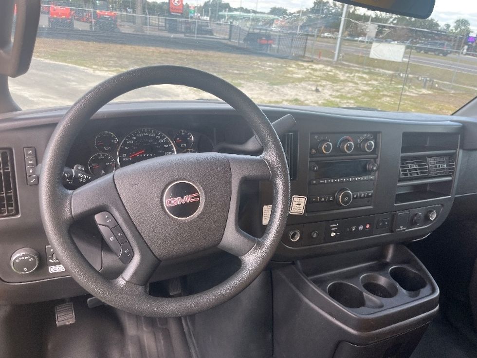 Light Duty Box Truck-Light and Medium Duty Trucks-GMC-2021-Savana G33903-Apopka-FL-105,287\n\t\tmiles-$ 27,000 - Image 18