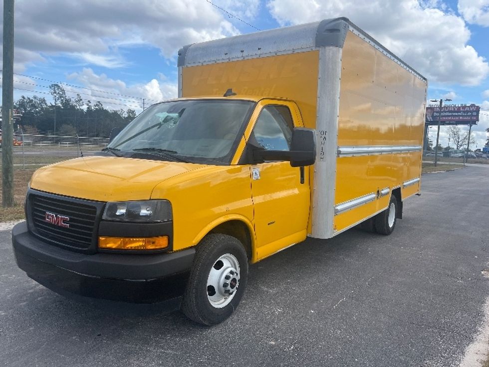 Light Duty Box Truck-Light and Medium Duty Trucks-GMC-2021-Savana G33903-Apopka-FL-105,287\n\t\tmiles-$ 27,000 - Image 3