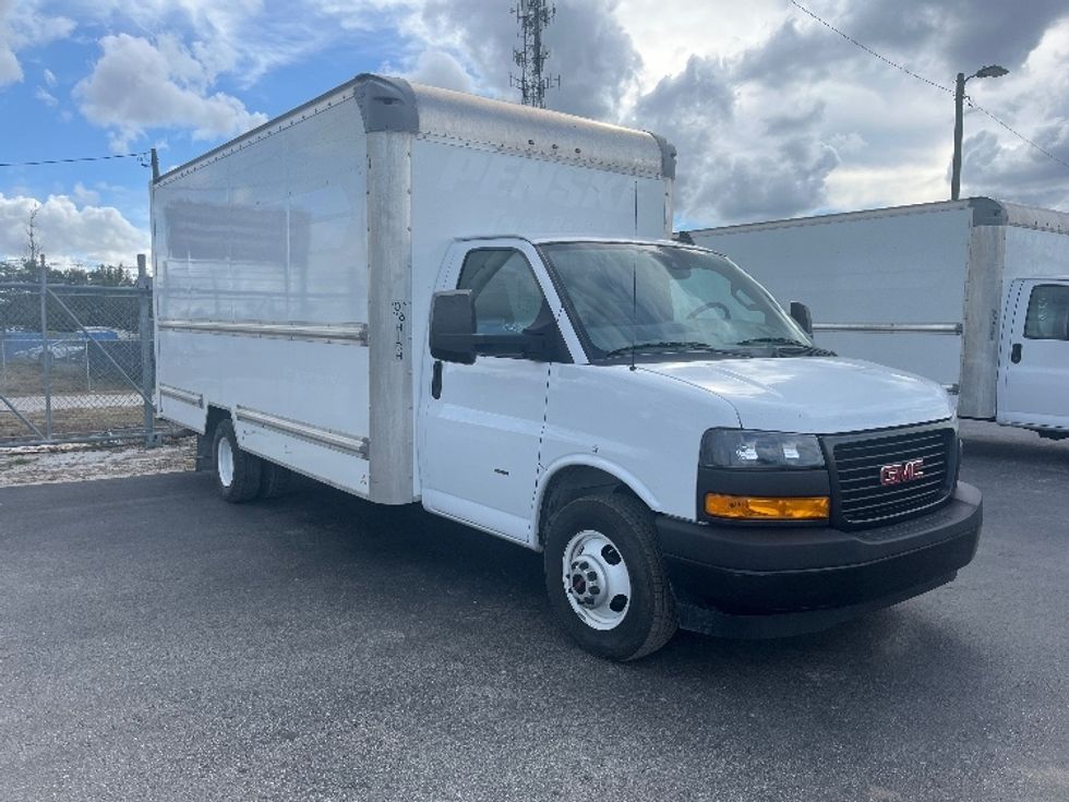 Light Duty Box Truck-Light and Medium Duty Trucks-GMC-2021-Savana G33903-Apopka-FL-107,282\n\t\tmiles-$ 30,000 - Image 1