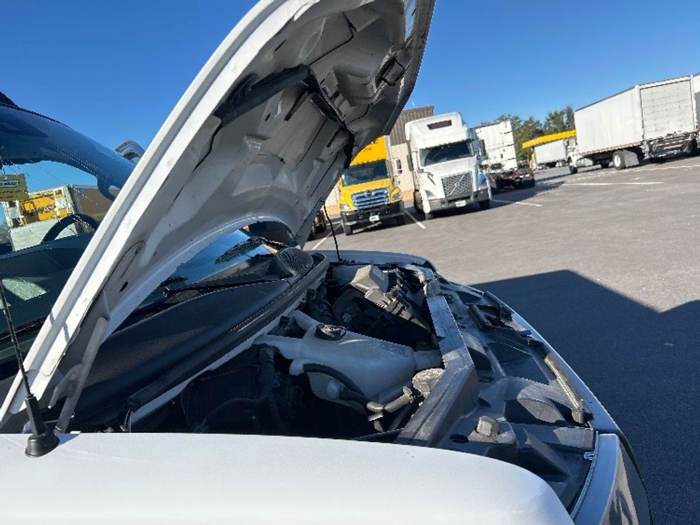 Light Duty Box Truck-Light and Medium Duty Trucks-GMC-2021-Savana G33903-Apopka-FL-107,282\n\t\tmiles-$ 30,000 - Image 23