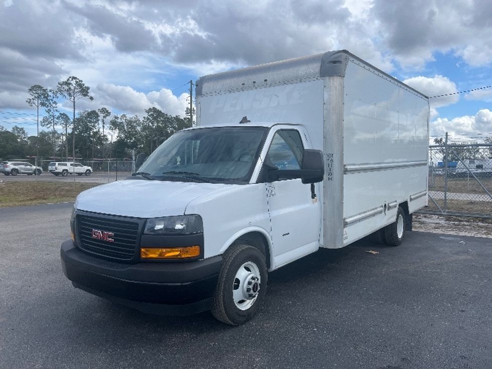 Light Duty Box Truck-Light and Medium Duty Trucks-GMC-2021-Savana G33903-Apopka-FL-107,282\n\t\tmiles-$ 30,000 - Image 3