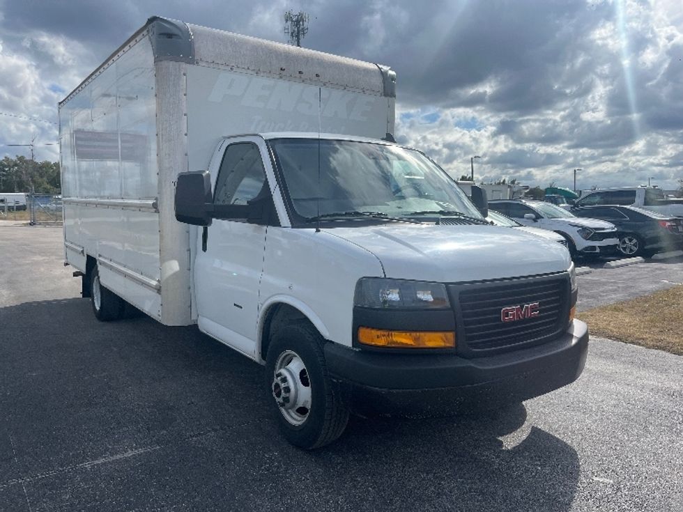 Light Duty Box Truck-Light and Medium Duty Trucks-GMC-2021-Savana G33903-Apopka-FL-108,664\n\t\tmiles-$ 29,750 - Image 1