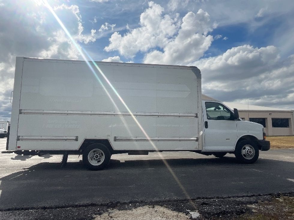 Light Duty Box Truck-Light and Medium Duty Trucks-GMC-2021-Savana G33903-Apopka-FL-108,664\n\t\tmiles-$ 29,750 - Image 15