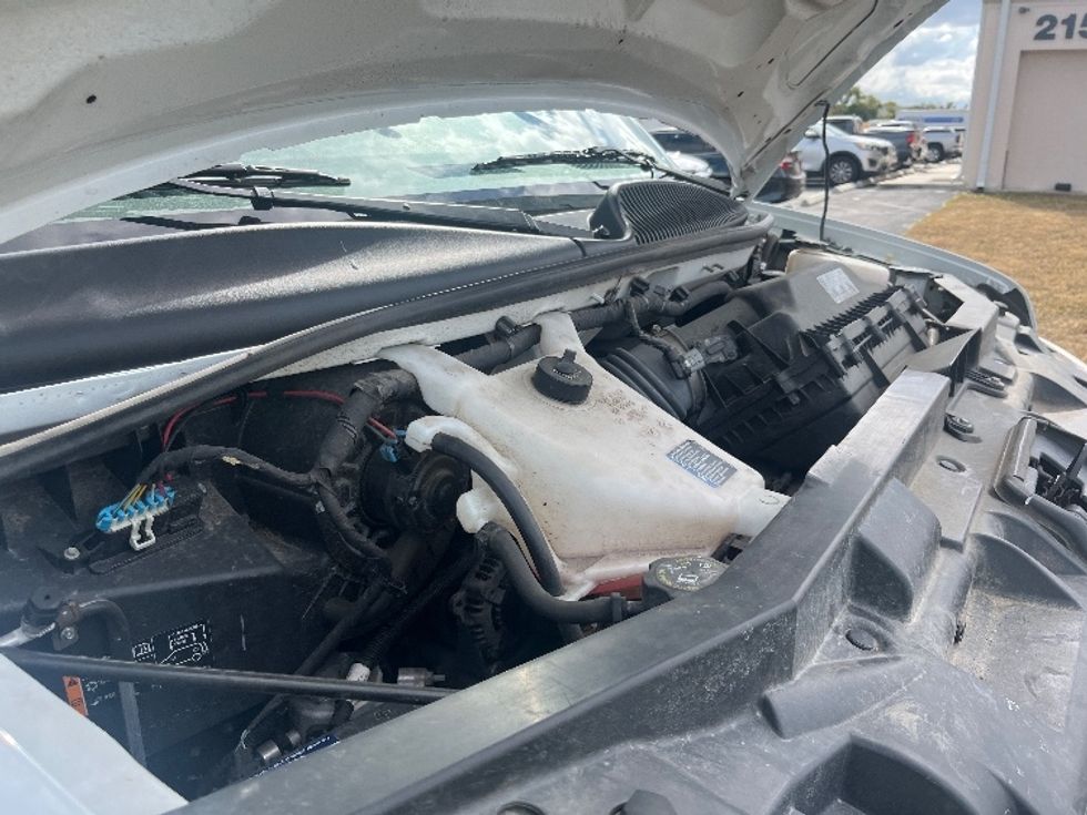 Light Duty Box Truck-Light and Medium Duty Trucks-GMC-2021-Savana G33903-Apopka-FL-108,664\n\t\tmiles-$ 29,750 - Image 23