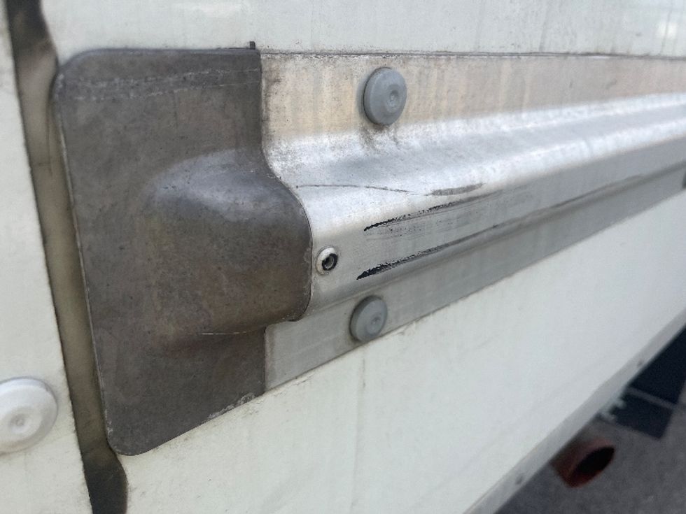 Light Duty Box Truck-Light and Medium Duty Trucks-GMC-2021-Savana G33903-Apopka-FL-108,664\n\t\tmiles-$ 29,750 - Image 28