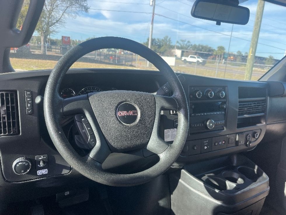 Light Duty Box Truck-Light and Medium Duty Trucks-GMC-2021-Savana G33903-Apopka-FL-111,508\n\t\tmiles-$ 29,500 - Image 18