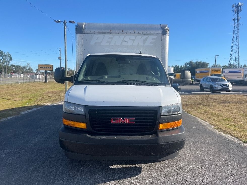 Light Duty Box Truck-Light and Medium Duty Trucks-GMC-2021-Savana G33903-Apopka-FL-111,508\n\t\tmiles-$ 29,500 - Image 2