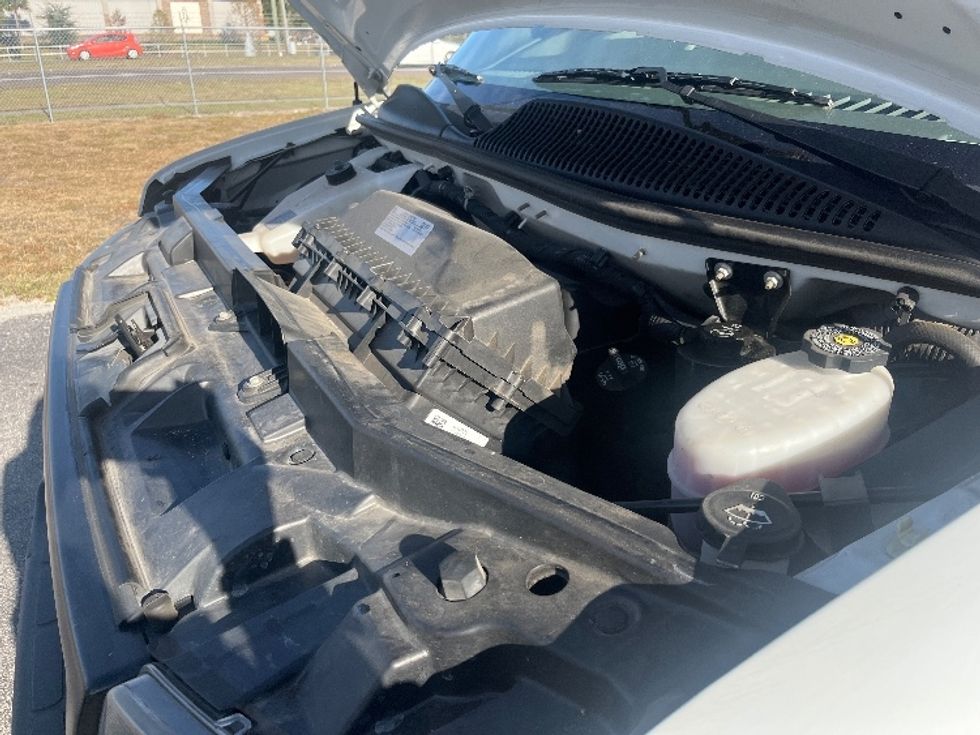 Light Duty Box Truck-Light and Medium Duty Trucks-GMC-2021-Savana G33903-Apopka-FL-111,508\n\t\tmiles-$ 29,500 - Image 24