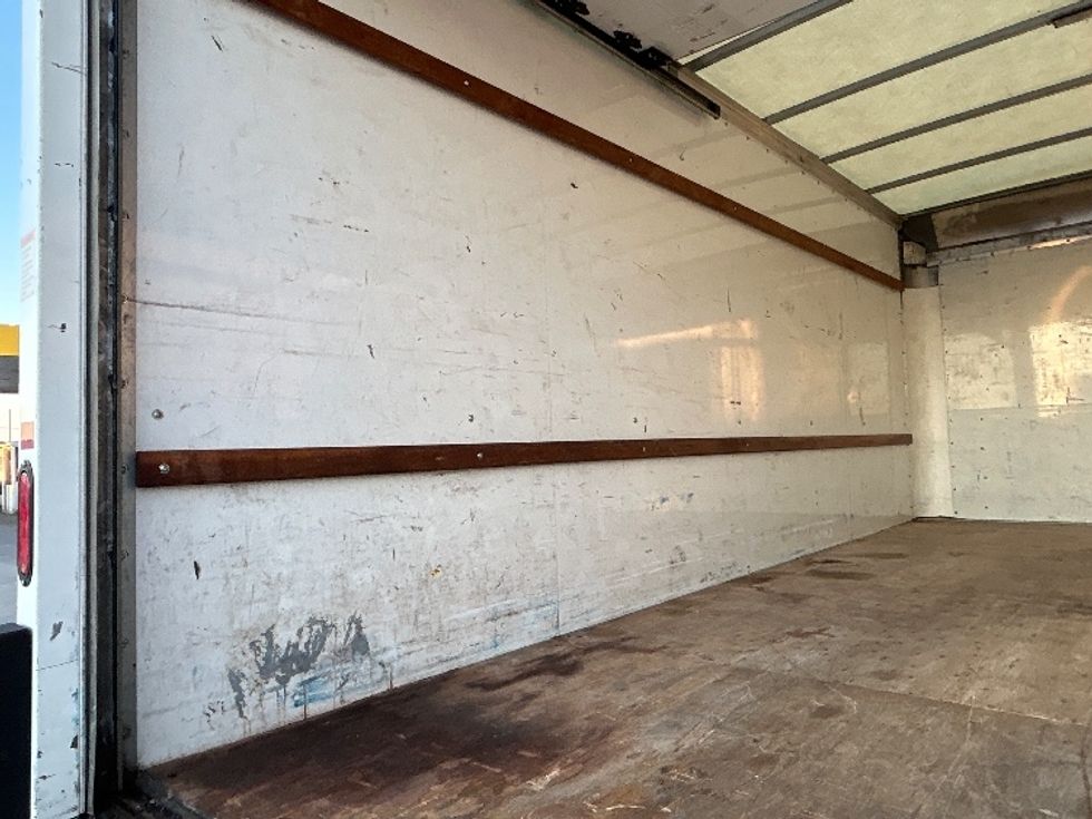 Light Duty Box Truck-Light and Medium Duty Trucks-GMC-2021-Savana G33903-Arlington-TX-102,623\n\t\tmiles-$ 30,000 - Image 10