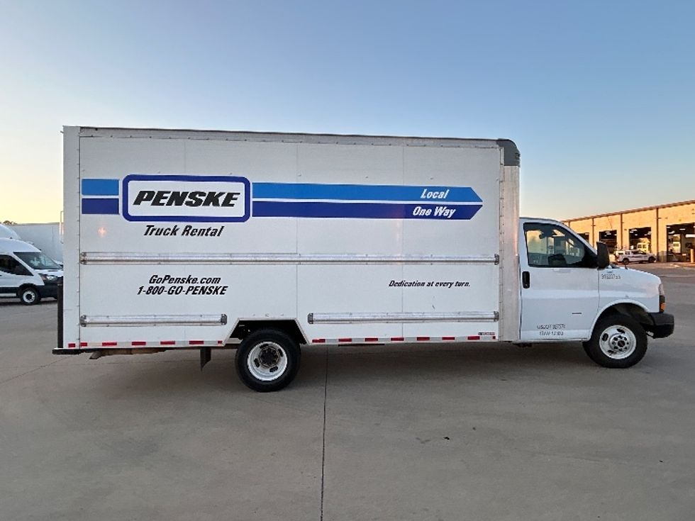 Light Duty Box Truck-Light and Medium Duty Trucks-GMC-2021-Savana G33903-Arlington-TX-102,623\n\t\tmiles-$ 30,000 - Image 14