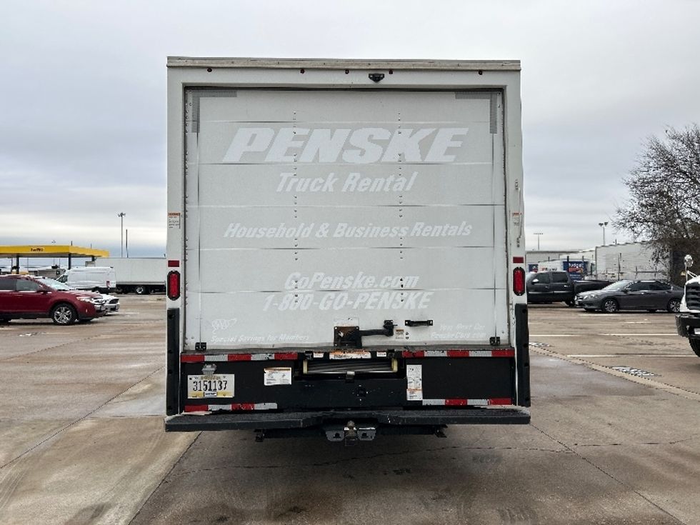 Light Duty Box Truck-Light and Medium Duty Trucks-GMC-2021-Savana G33903-Arlington-TX-114,260\n\t\tmiles-$ 27,750 - Image 6