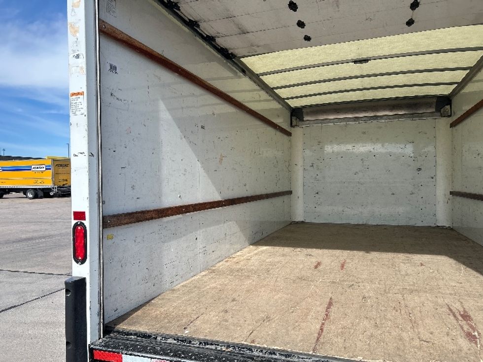 Light Duty Box Truck-Light and Medium Duty Trucks-GMC-2021-Savana G33903-Arlington-TX-83,942\n\t\tmiles-$ 31,250 - Image 11