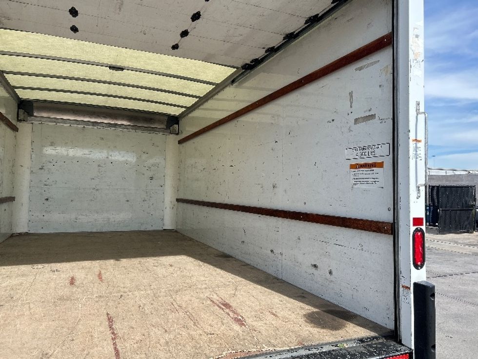 Light Duty Box Truck-Light and Medium Duty Trucks-GMC-2021-Savana G33903-Arlington-TX-83,942\n\t\tmiles-$ 31,250 - Image 12