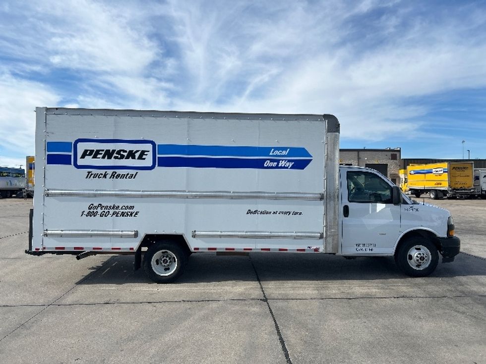 Light Duty Box Truck-Light and Medium Duty Trucks-GMC-2021-Savana G33903-Arlington-TX-83,942\n\t\tmiles-$ 31,250 - Image 15