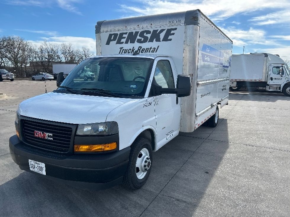 Light Duty Box Truck-Light and Medium Duty Trucks-GMC-2021-Savana G33903-Arlington-TX-83,942\n\t\tmiles-$ 31,250 - Image 3