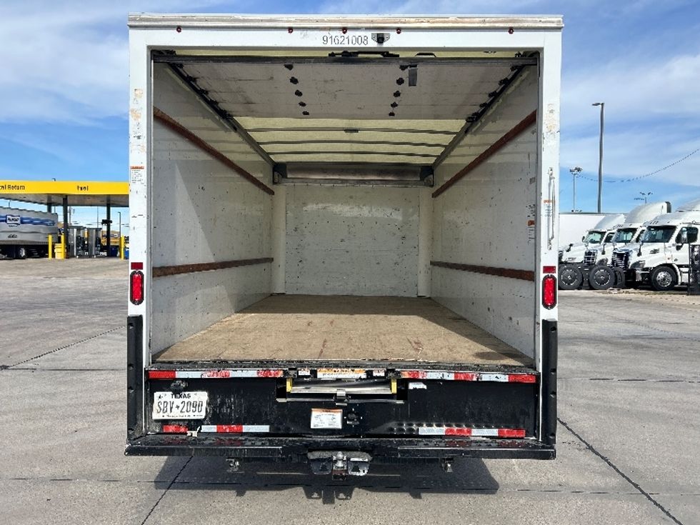 Light Duty Box Truck-Light and Medium Duty Trucks-GMC-2021-Savana G33903-Arlington-TX-83,942\n\t\tmiles-$ 31,250 - Image 9