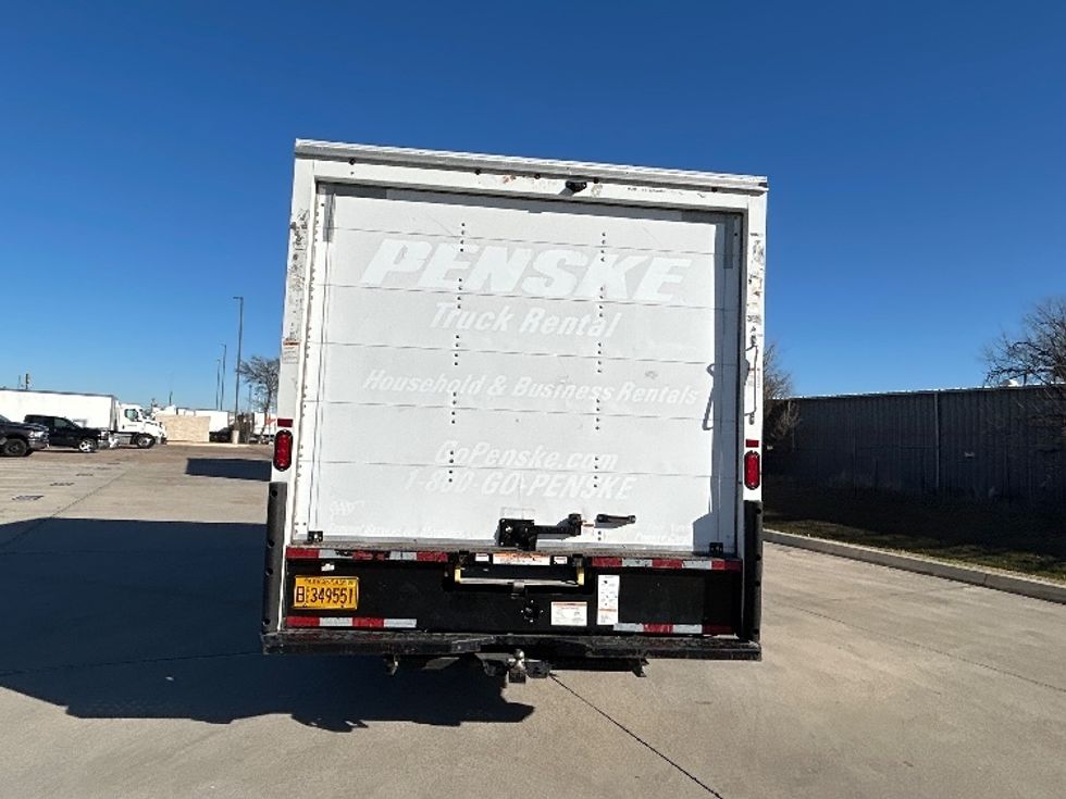 Light Duty Box Truck-Light and Medium Duty Trucks-GMC-2021-Savana G33903-Arlington-TX-96,032\n\t\tmiles-$ 29,750 - Image 6