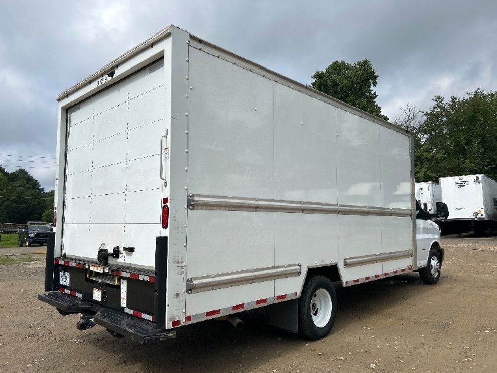 Light Duty Box Truck-Light and Medium Duty Trucks-GMC-2021-Savana G33903-Asheville-NC-61,605\n\t\tmiles-$ 35,750 - Image 13