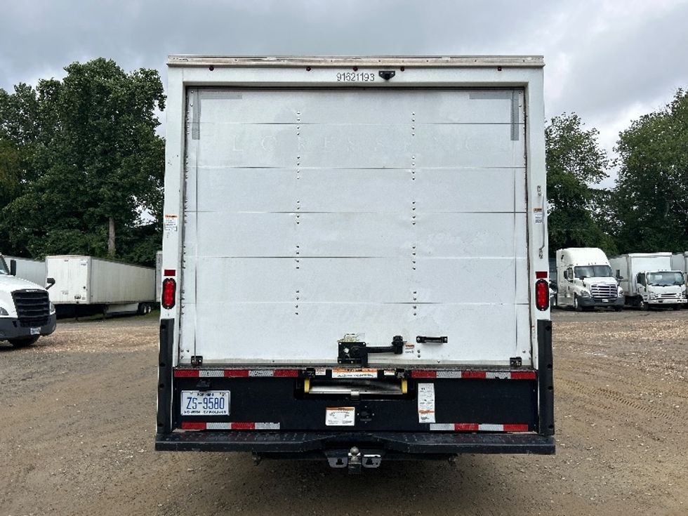 Light Duty Box Truck-Light and Medium Duty Trucks-GMC-2021-Savana G33903-Asheville-NC-61,605\n\t\tmiles-$ 35,750 - Image 7